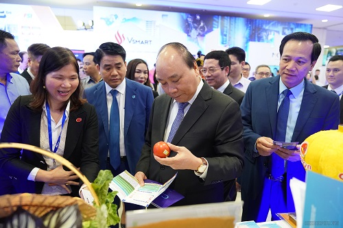 Thủ tướng nêu sứ mệnh lịch sử của doanh nghiệp công nghệ Việt Nam