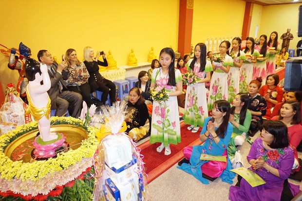 Đại lễ Phật đản là biểu tượng đoàn kết của người Việt tại Séc