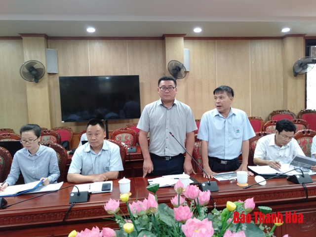 Phó Chủ tịch Thường trực UBND tỉnh Nguyễn Đức Quyền làm việc với Công ty TNHH Dịch vụ và Chăn nuôi NewHope Thanh Hoá
