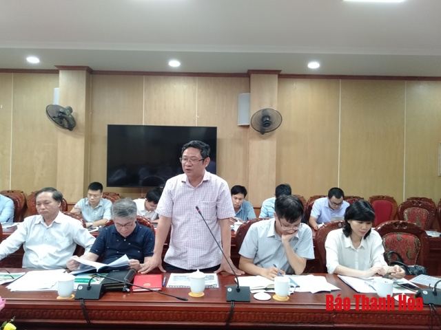 Phó Chủ tịch Thường trực UBND tỉnh Nguyễn Đức Quyền làm việc với Công ty TNHH Dịch vụ và Chăn nuôi NewHope Thanh Hoá