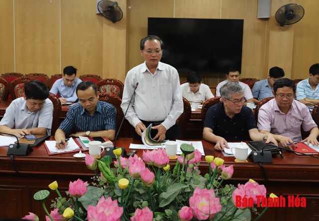 Phó Chủ tịch Thường trực UBND tỉnh Nguyễn Đức Quyền làm việc với Công ty TNHH Dịch vụ và Chăn nuôi NewHope Thanh Hoá