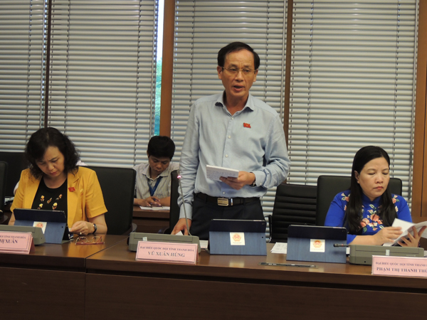 Đoàn ĐBQH Thanh Hóa thảo luận về dự án Luật Dân quân tự vệ (sửa đổi)