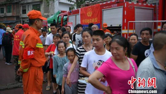 Số người bị thương trong động đất ở Trung Quốc tăng lên 31 người