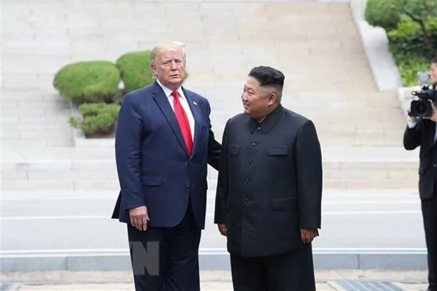Sau cuộc gặp lịch sử, Tổng thống Mỹ Donald Trump rời Hàn Quốc