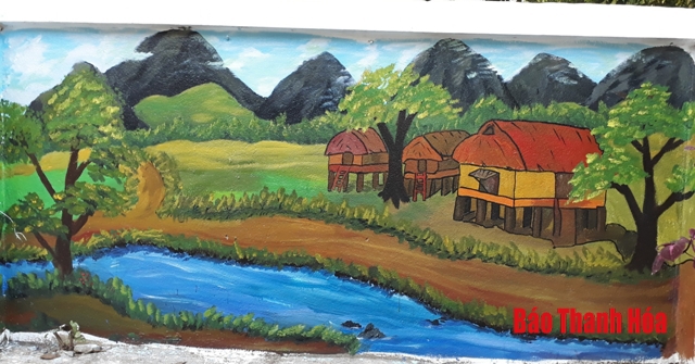 Tô điểm cho làng quê bằng những bức tranh bích họa