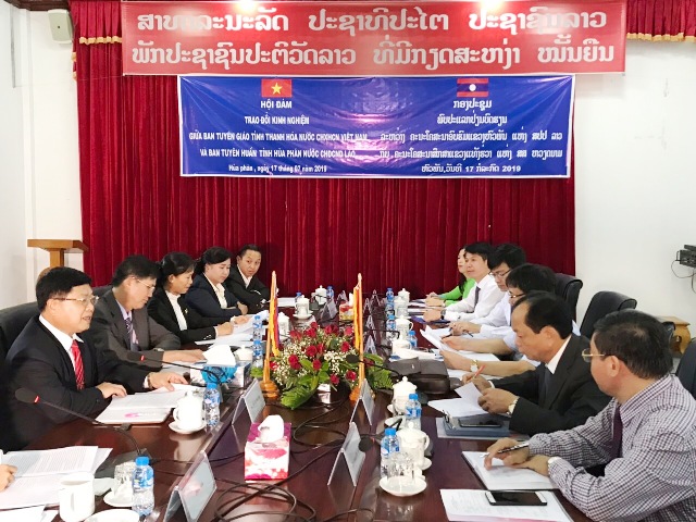 Hội đàm trao đổi kinh nghiệm công tác tuyên giáo giữa tỉnh Thanh Hóa và tỉnh Hủa Phăn (Lào)