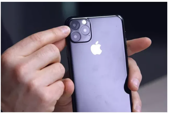 Chú ý: Đây sẽ là iPhone 11 Max!