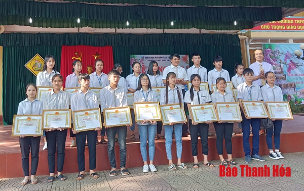 Huyện Như Thanh đẩy mạnh phong trào khuyến học, khuyến tài