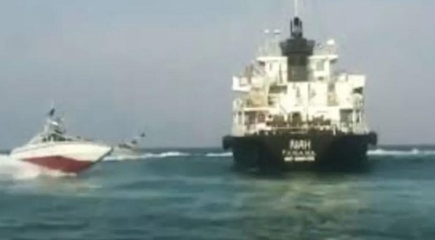 Panama bắt đầu thủ tục rút đăng ký chiếc tàu chở dầu bị bắt ở Iran
