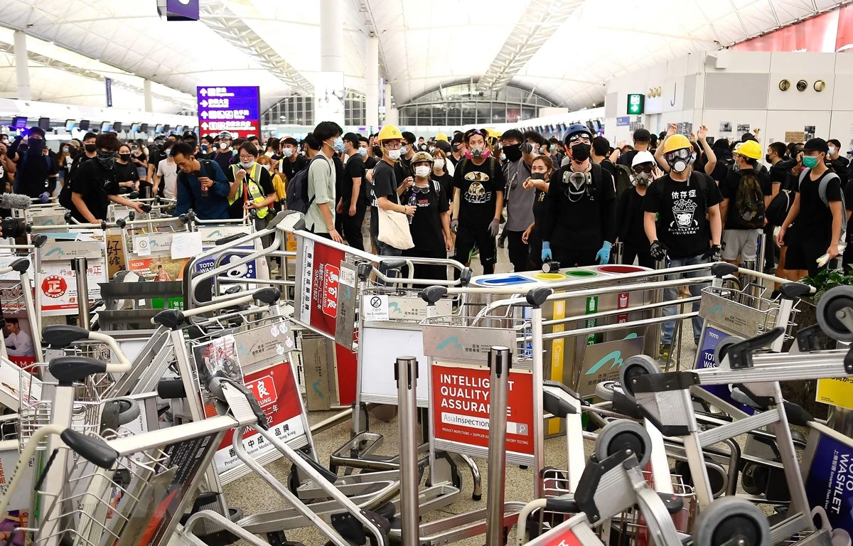 Người dân Hong Kong phát động chiến dịch kêu gọi chấm dứt gây rối