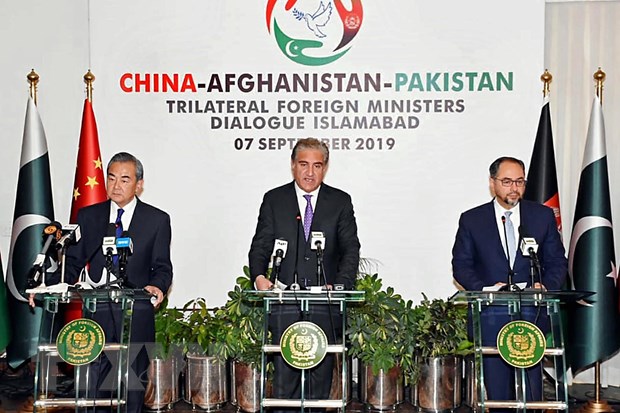 Ngoại trưởng Trung Quốc, Afghanistan và Pakistan đối thoại