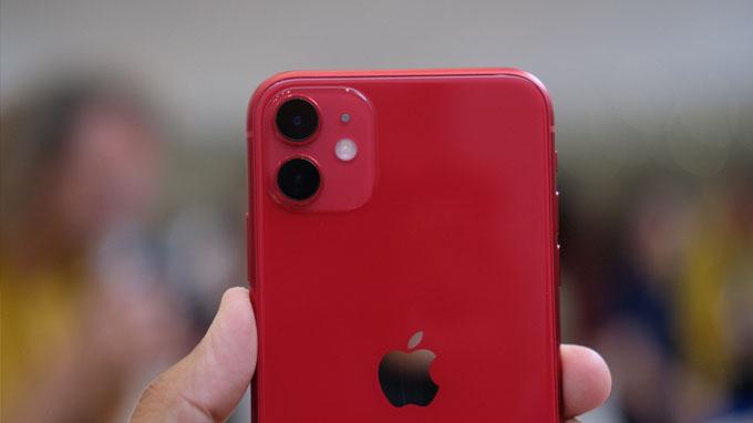 iPhone 11 giá chỉ từ 21.9 triệu có nên nâng cấp ngay không?