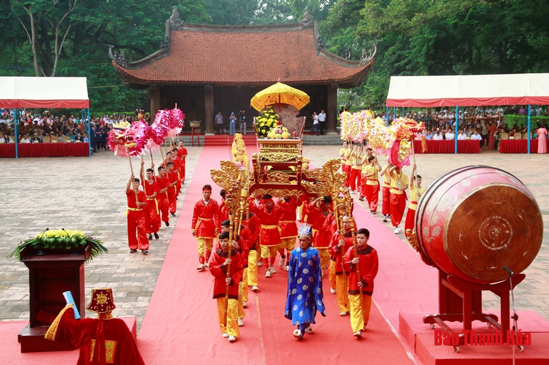 Đặc sắc lễ hội Lam Kinh