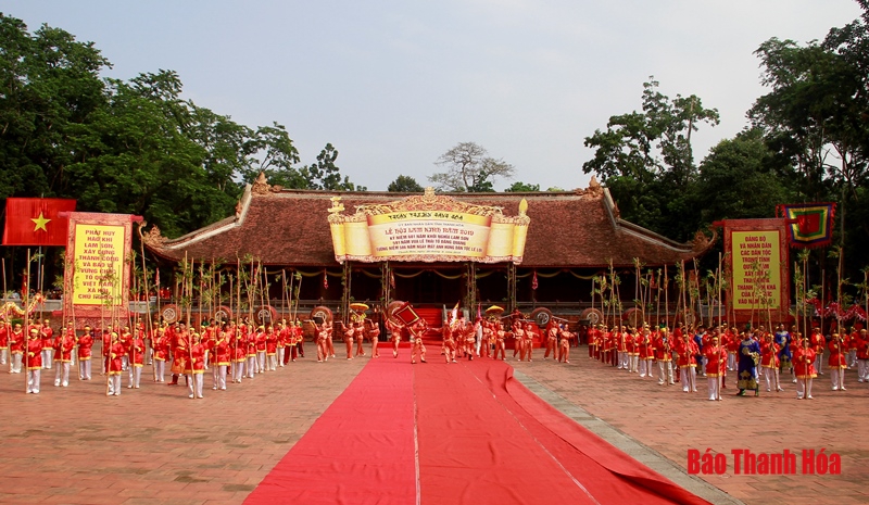 Đặc sắc lễ hội Lam Kinh