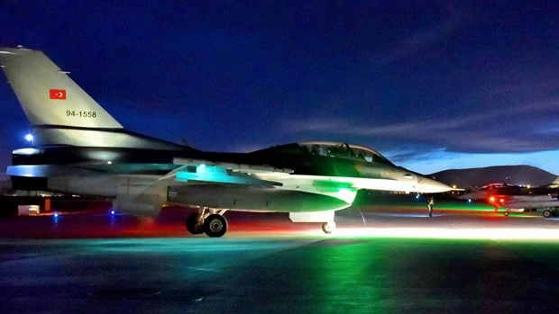 Thổ Nhĩ Kỳ không kích Syria, đánh các căn cứ của lực lượng người Kurd