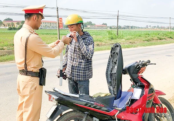 Tăng cường công tác xử lý vi phạm nồng độ cồn