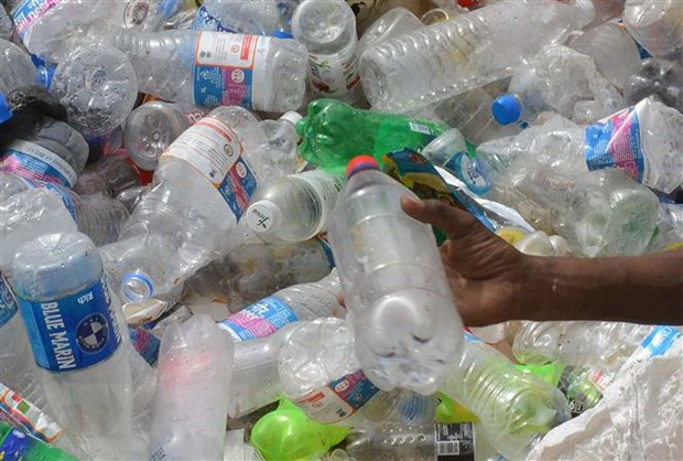 Tổng thống Philippines Rodrigo Duterte đề xuất cấm sử dụng nhựa