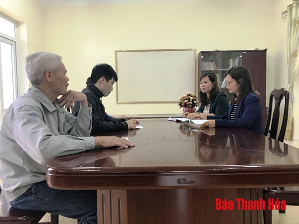 Đảng bộ huyện Hoằng Hóa nâng cao chất lượng công tác giáo dục chính trị, tư tưởng cho cán bộ, đảng viên