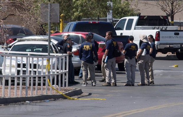 Các nạn nhân trong vụ xả súng ở Texas kiện tập đoàn Walmart