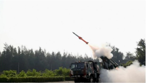 Ấn Độ phóng thử thành công tên lửa đất đối không phản ứng nhanh