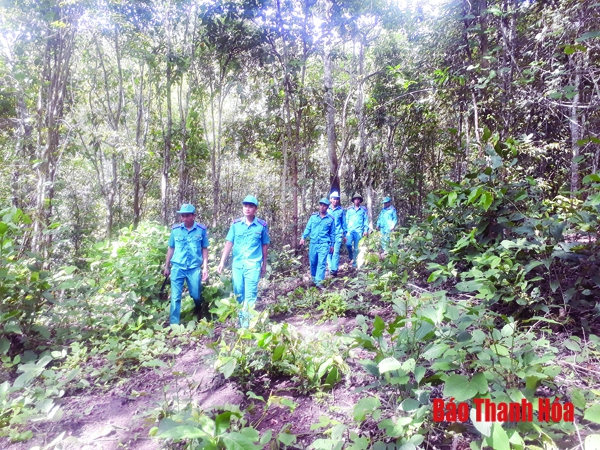 Giữ rừng vùng giáp biên giới Mường Lát với các huyện Viêng Xay, Xốp Bâu