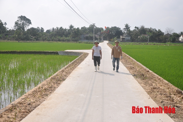 Đảng bộ xã Quảng Hợp lãnh đạo xây dựng nông thôn mới nâng cao