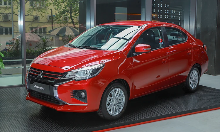 Mitsubishi Attrage phiên bản mới giá từ 375 triệu