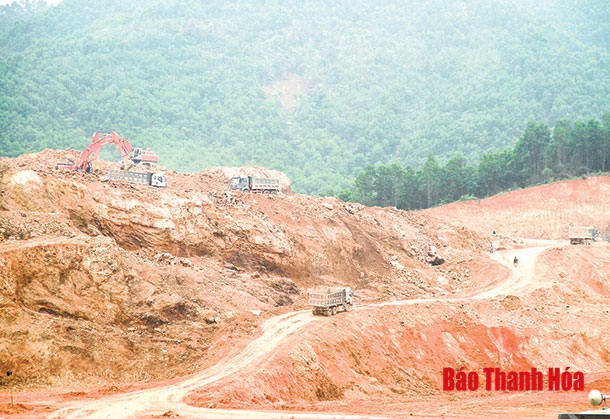 Phấn đấu hoàn thành san lấp mặt bằng Nhà máy Xi măng Đại Dương