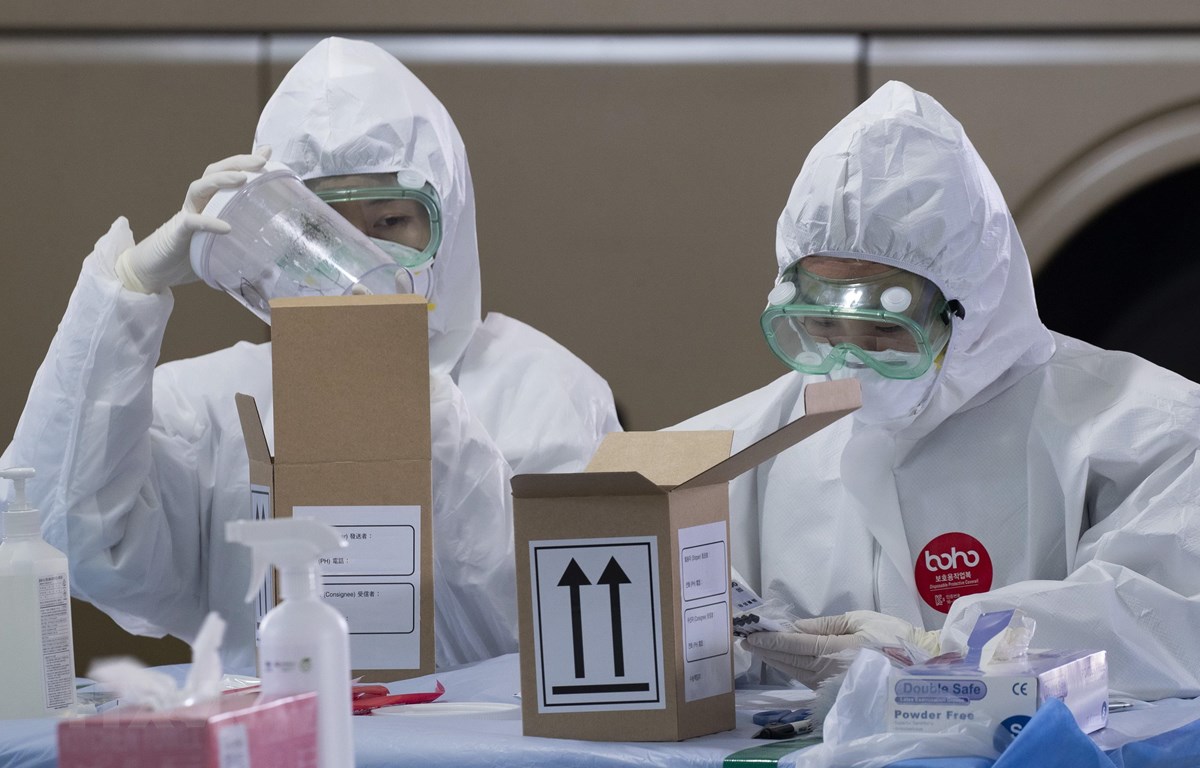 Hàn Quốc đưa ra giải pháp ngăn chặn lây nhiễm cho đội ngũ y, bác sỹ