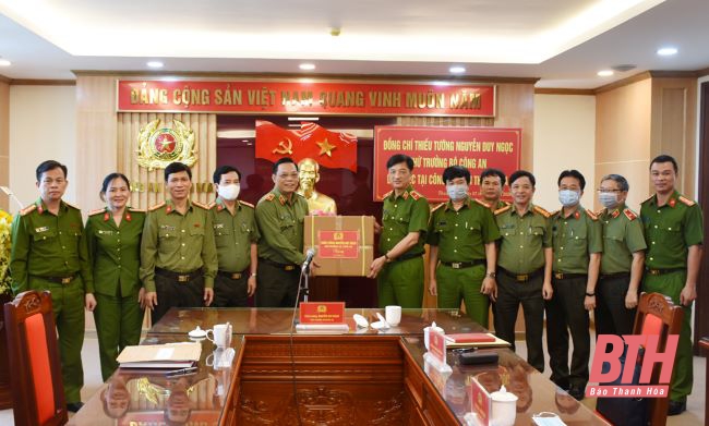 Thứ trưởng Bộ Công an Nguyễn Duy Ngọc làm việc tại Công an Thanh Hóa