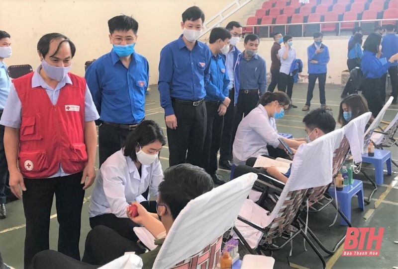 Đoàn khối Cơ quan và Doanh nghiệp tỉnh Thanh Hóa tổ chức hiến máu tình nguyện