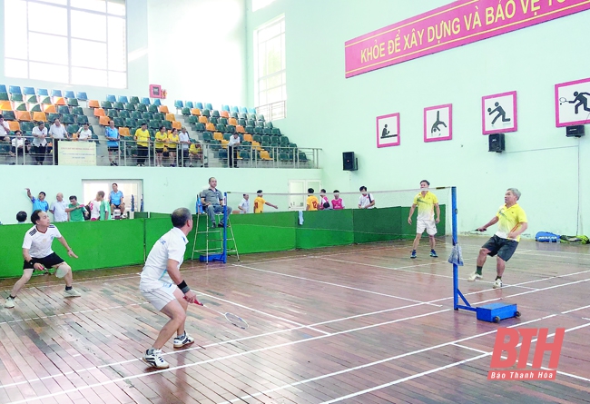 Quan tâm chăm sóc, phát huy vai trò người cao tuổi