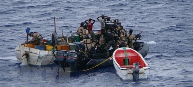 Cướp biển có vũ trang tấn công tàu hàng tại Vịnh Aden