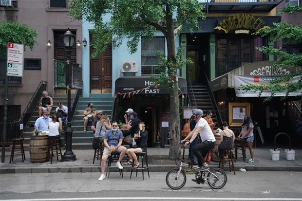 New York chính thức bước vào giai đoạn 2 mở cửa lại nền kinh tế
