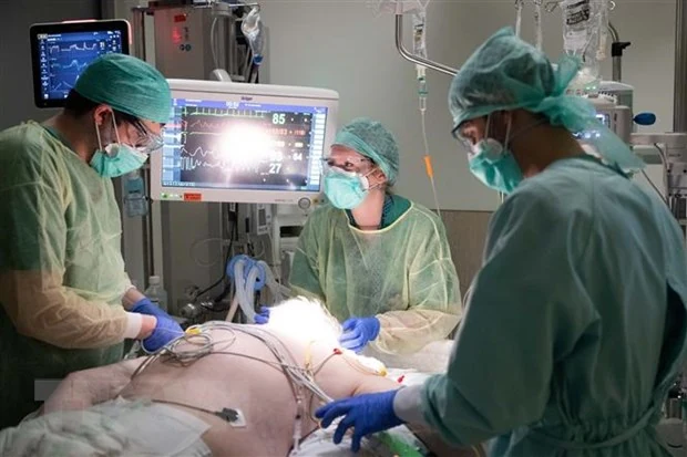 Tình hình COVID-19 trên thế giới và cách đối phó của các quốc gia