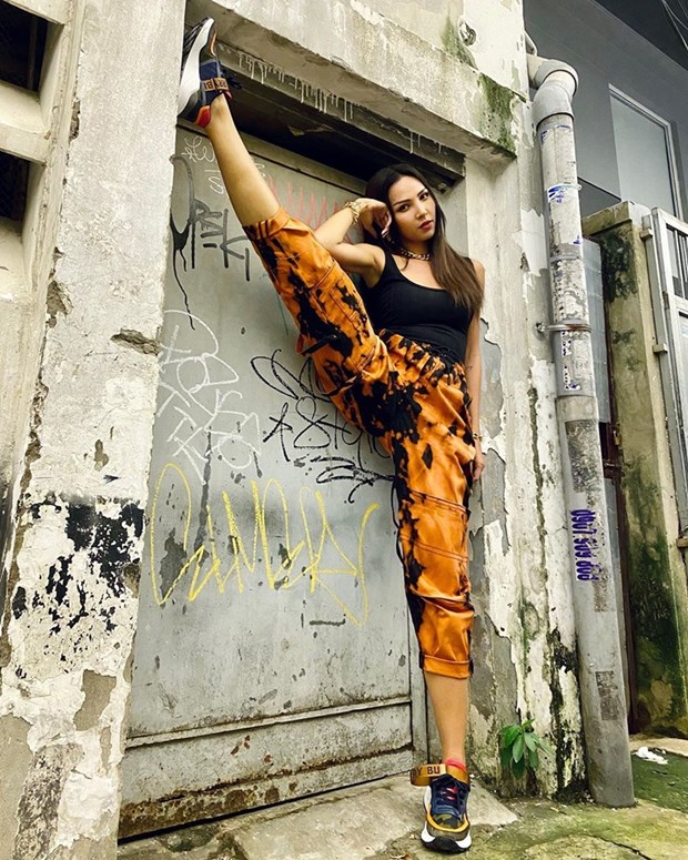 Châu Bùi, Ninh Dương Lan Ngọc đọ street style cùng dàn sao Việt