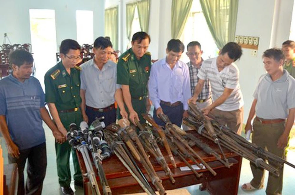 Vẫn nỗi lo lạm dụng vũ khí, công cụ hỗ trợ
