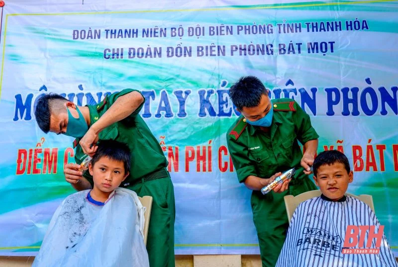 Chiến sĩ vùng biên “thắp lửa” đêm trăng rằm