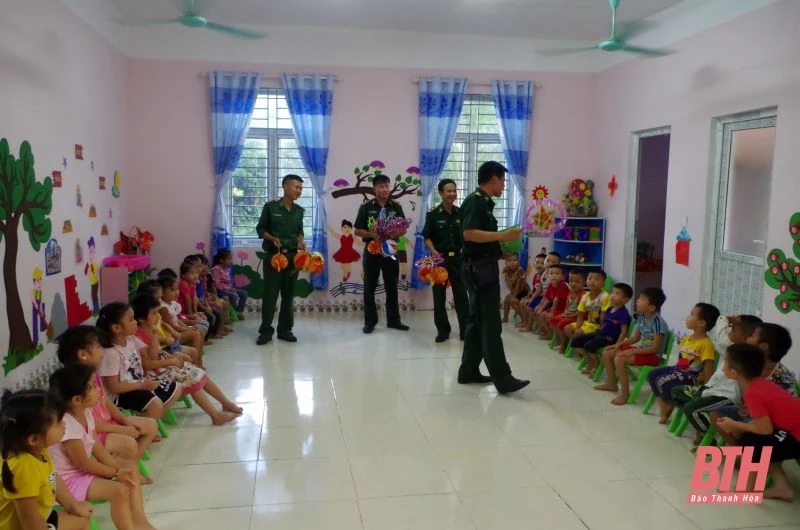 Chiến sĩ vùng biên “thắp lửa” đêm trăng rằm