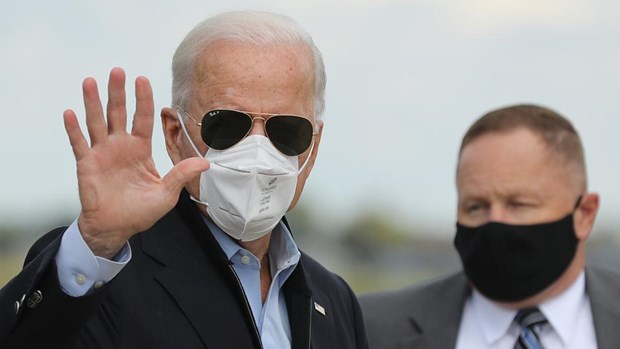 Ông Joe Biden kêu gọi mọi người đeo khẩu trang phòng dịch COVID-19