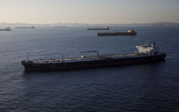 Nhật Bản phát triển tàu chở dầu dùng năng lượng điện đầu tiên