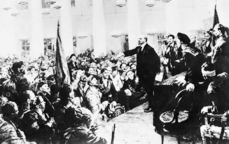 Cách mạng Tháng Mười Nga soi sáng con đường cách mạng Việt Nam và sự nghiệp đổi mới ở nước ta hiện nay