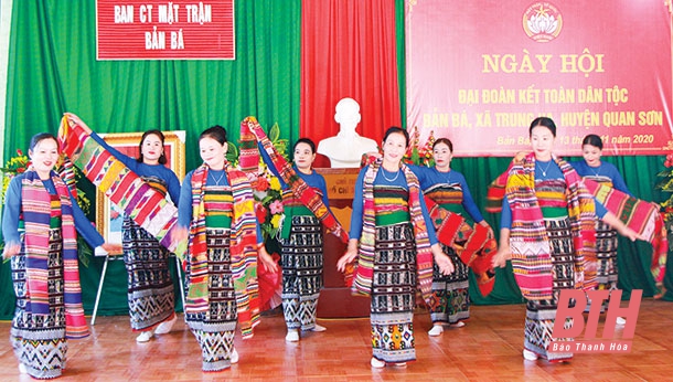 Trang phục truyền thống của phụ nữ dân tộc Thái ở Quan Sơn