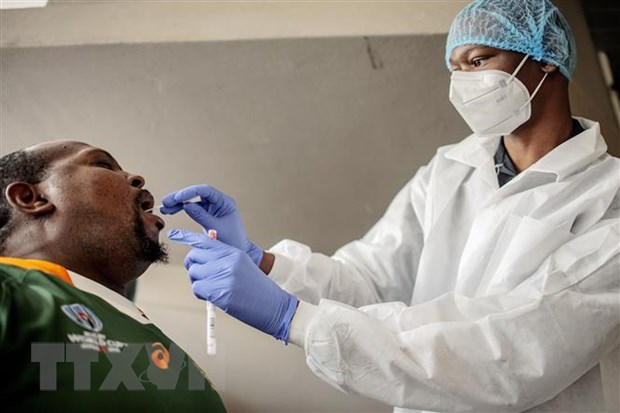 Nam Phi đặt mục tiêu tiêm vắcxin cho 2/3 dân số trong năm 2021