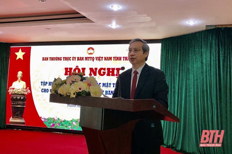 Tập huấn công tác Mặt trận cho cán bộ cơ sở
