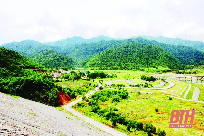 Qua miền di sản xứ Thanh