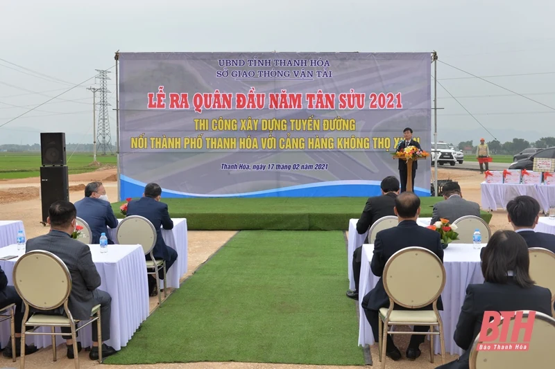 Ra quân xây dựng các công trình giao thông đầu năm