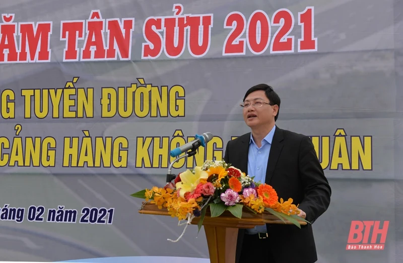 Ra quân xây dựng các công trình giao thông đầu năm