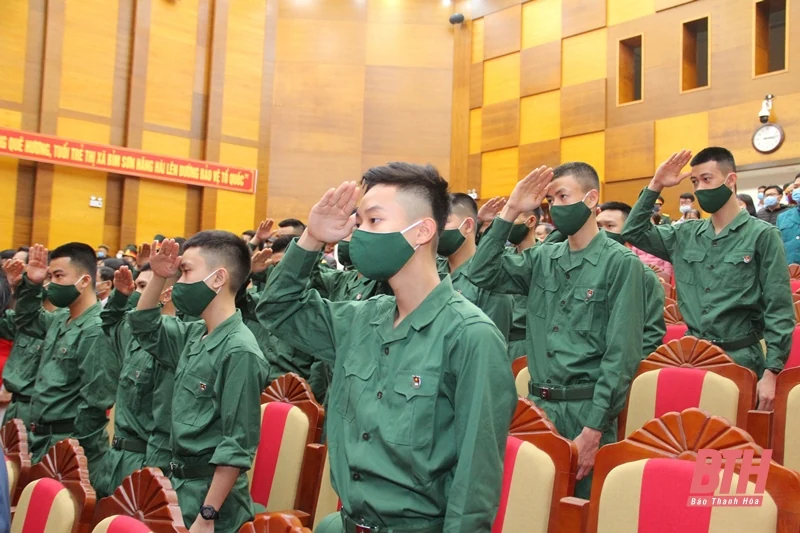 Những hình ảnh xúc động ngày tòng quân