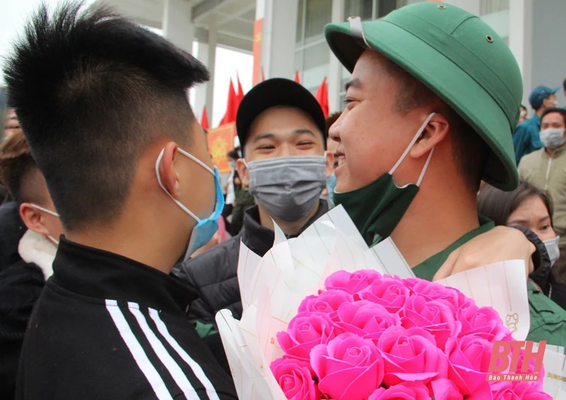 Những hình ảnh xúc động ngày tòng quân